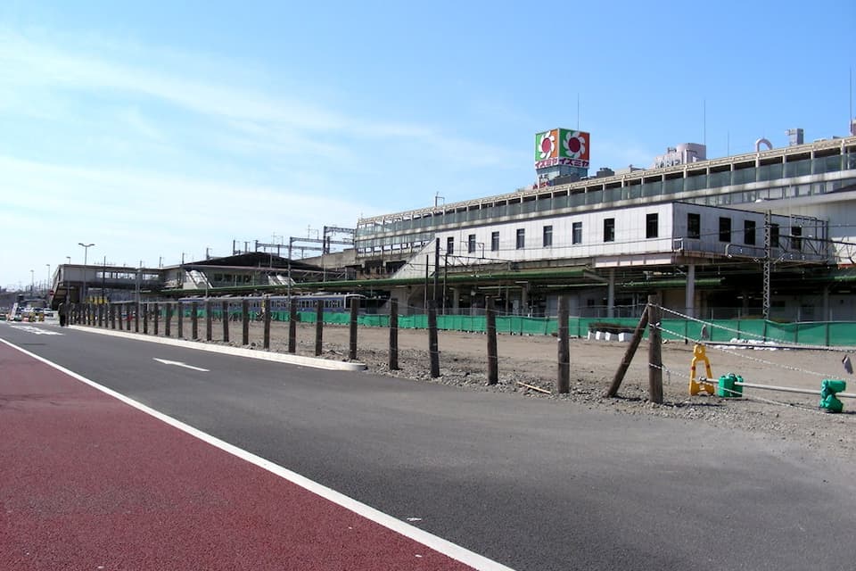 小山駅東口
