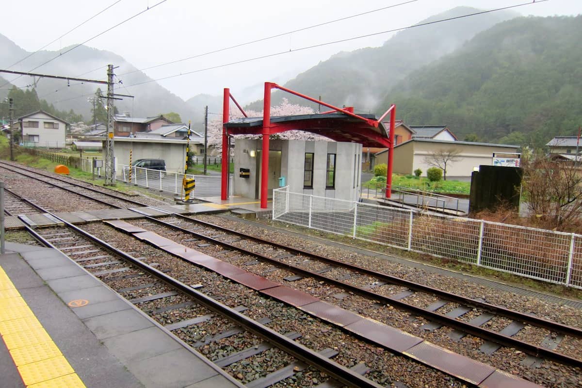 三河川合駅
