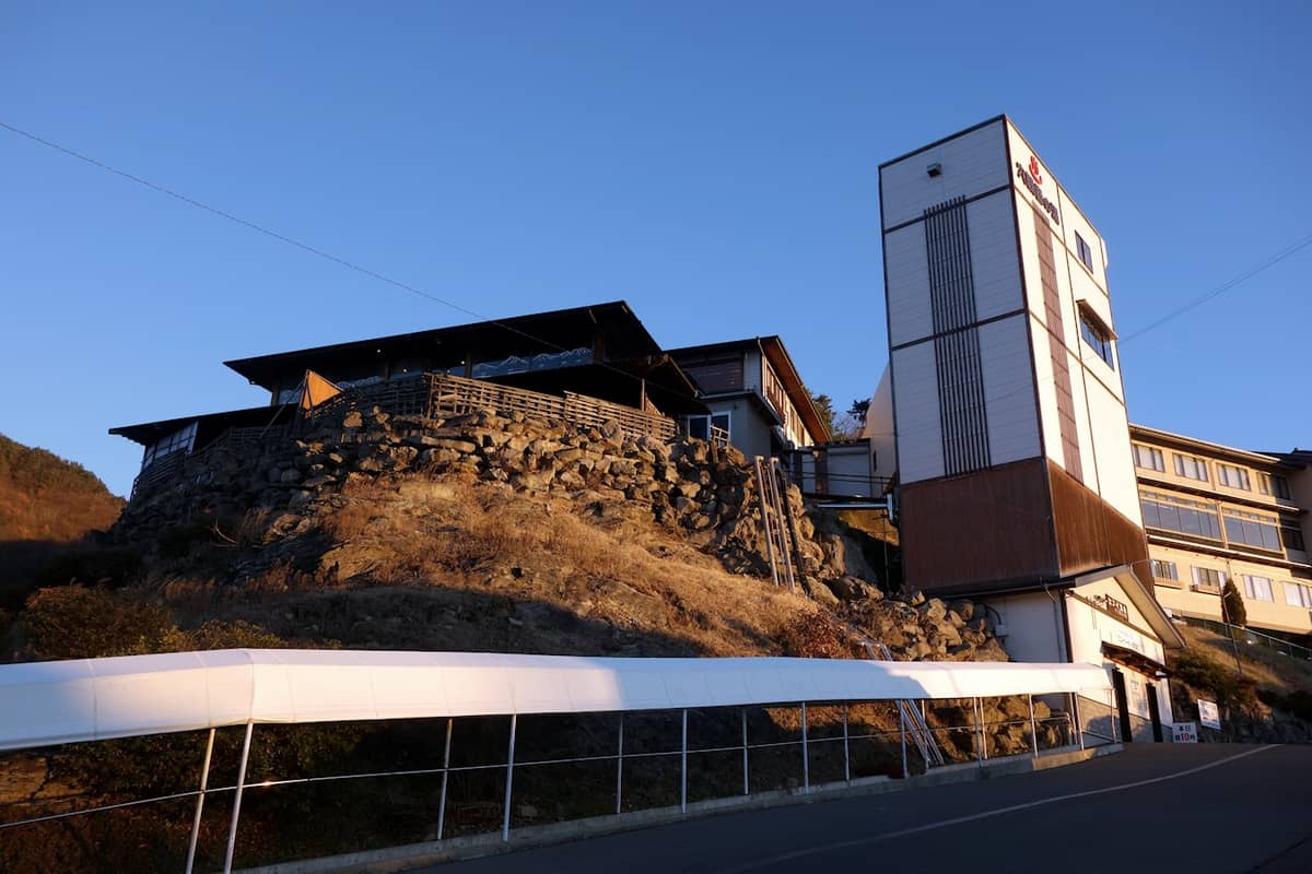 おぶせ温泉 穴観音の湯