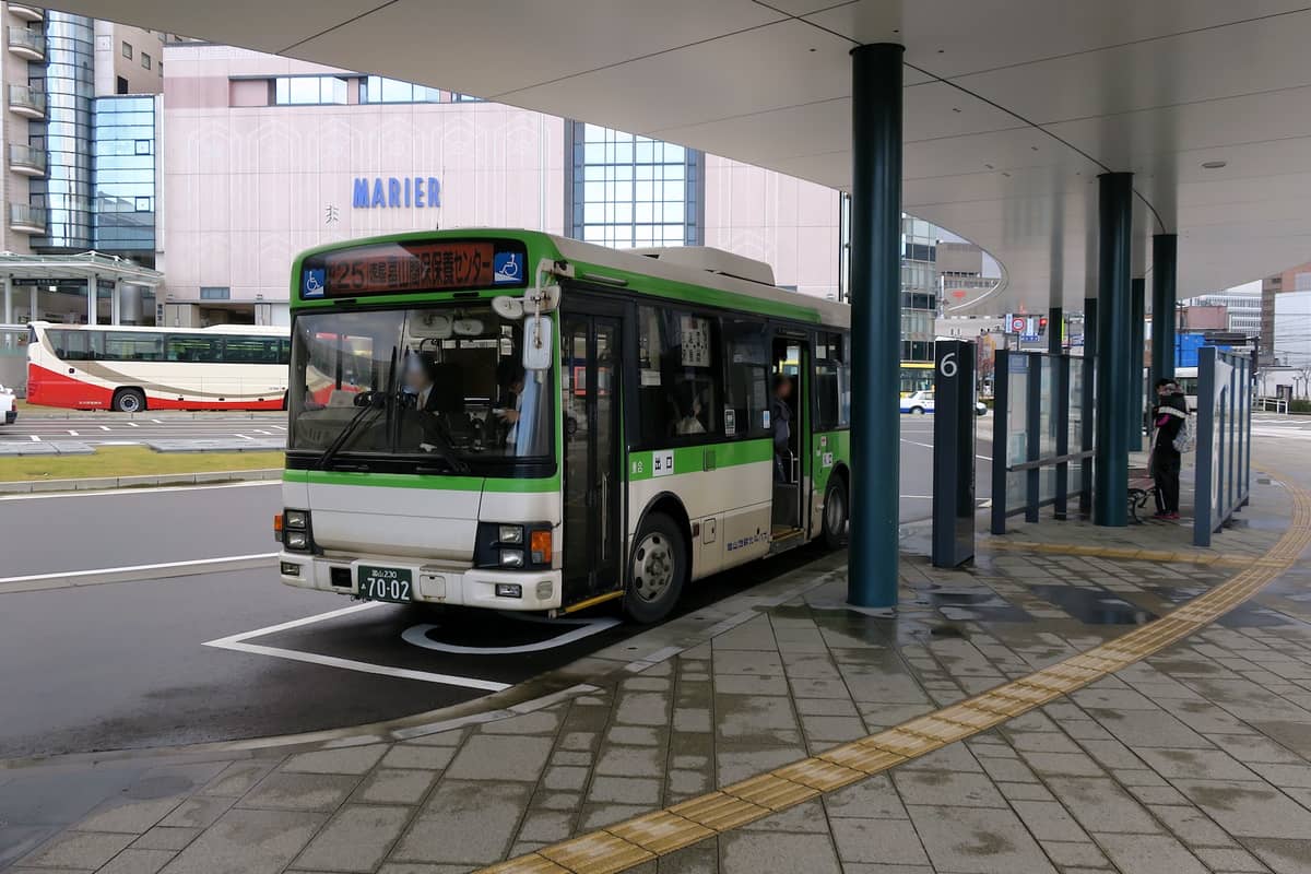 ファボーレ 路線バス 地鉄