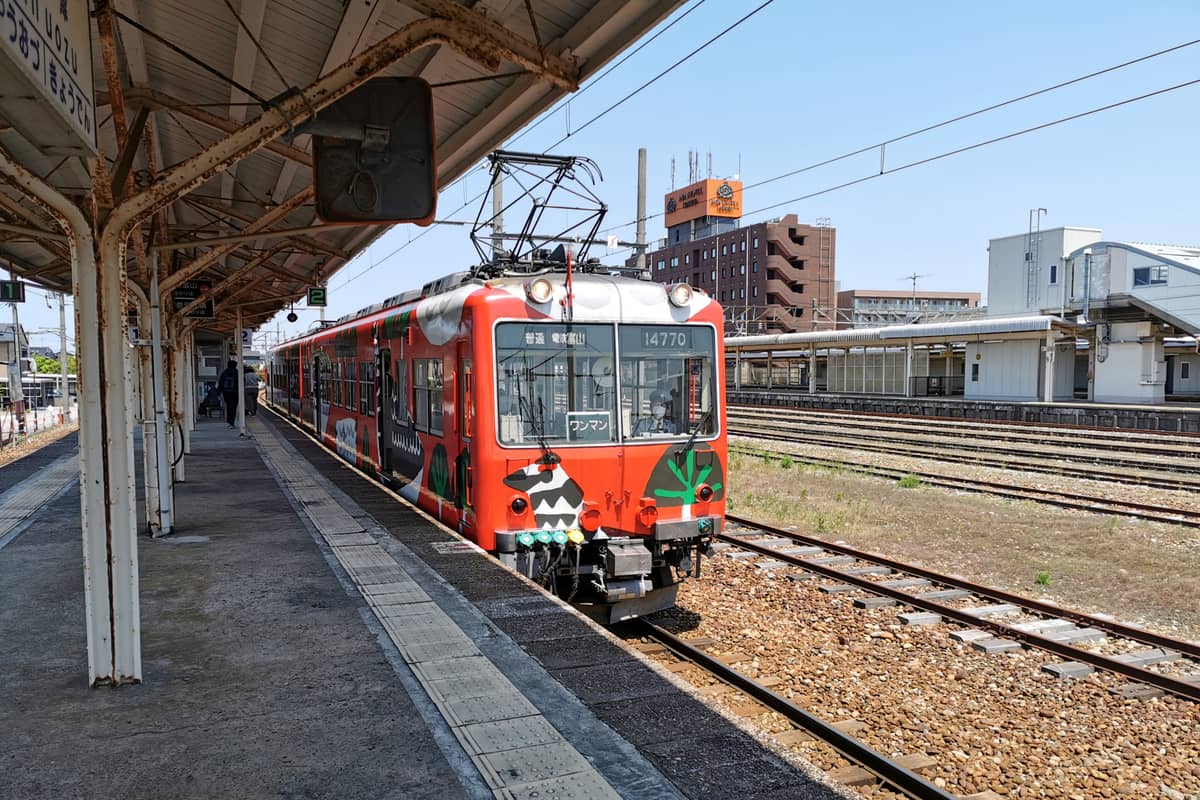 新魚津駅