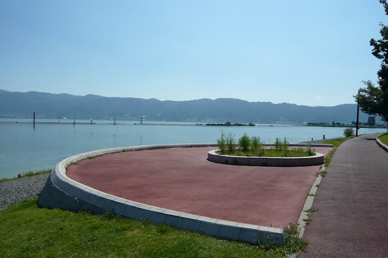 湖畔の湯