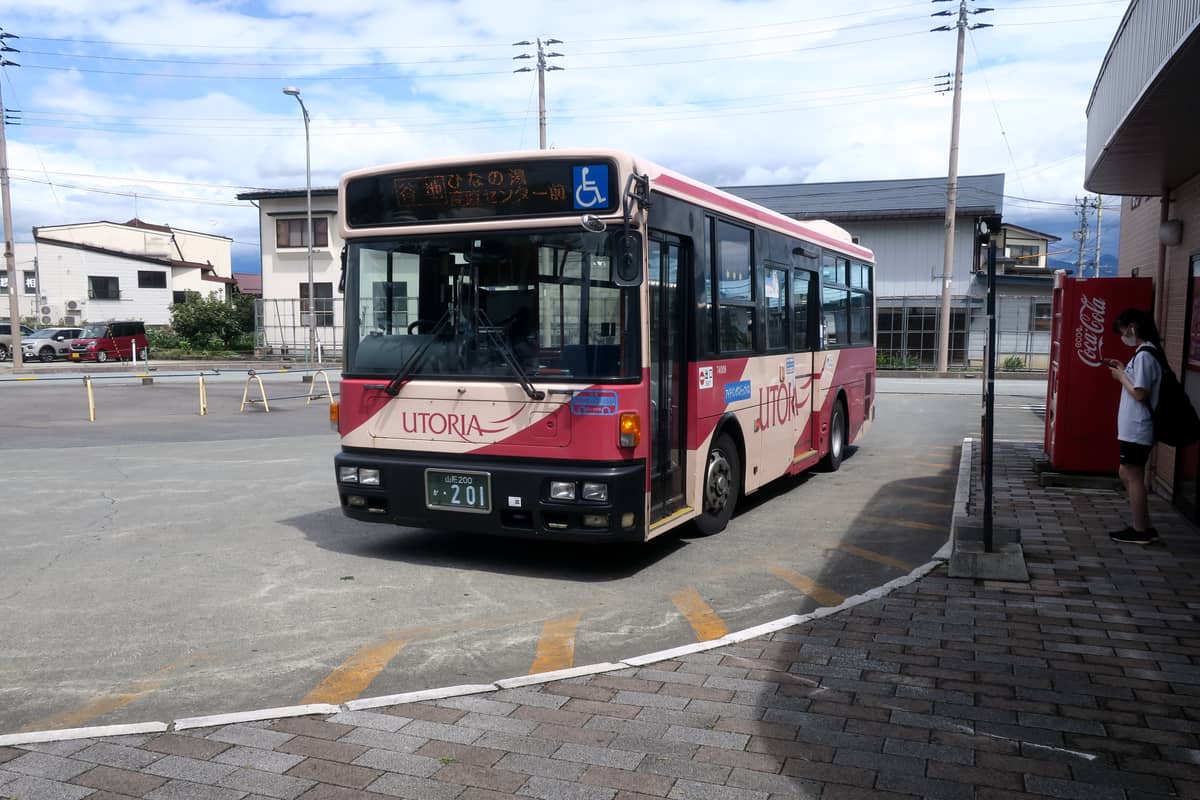 山交バス