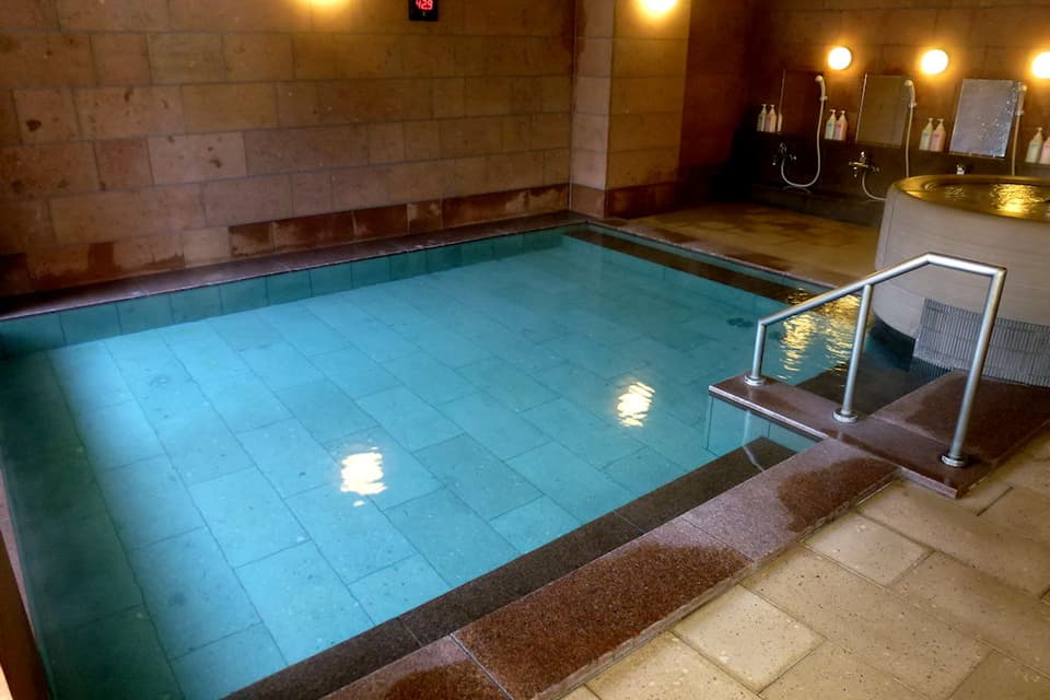 湯西川 水の郷観光センター