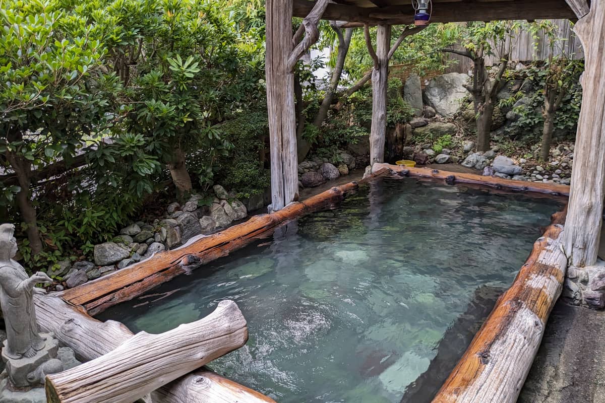奈良田温泉白根館