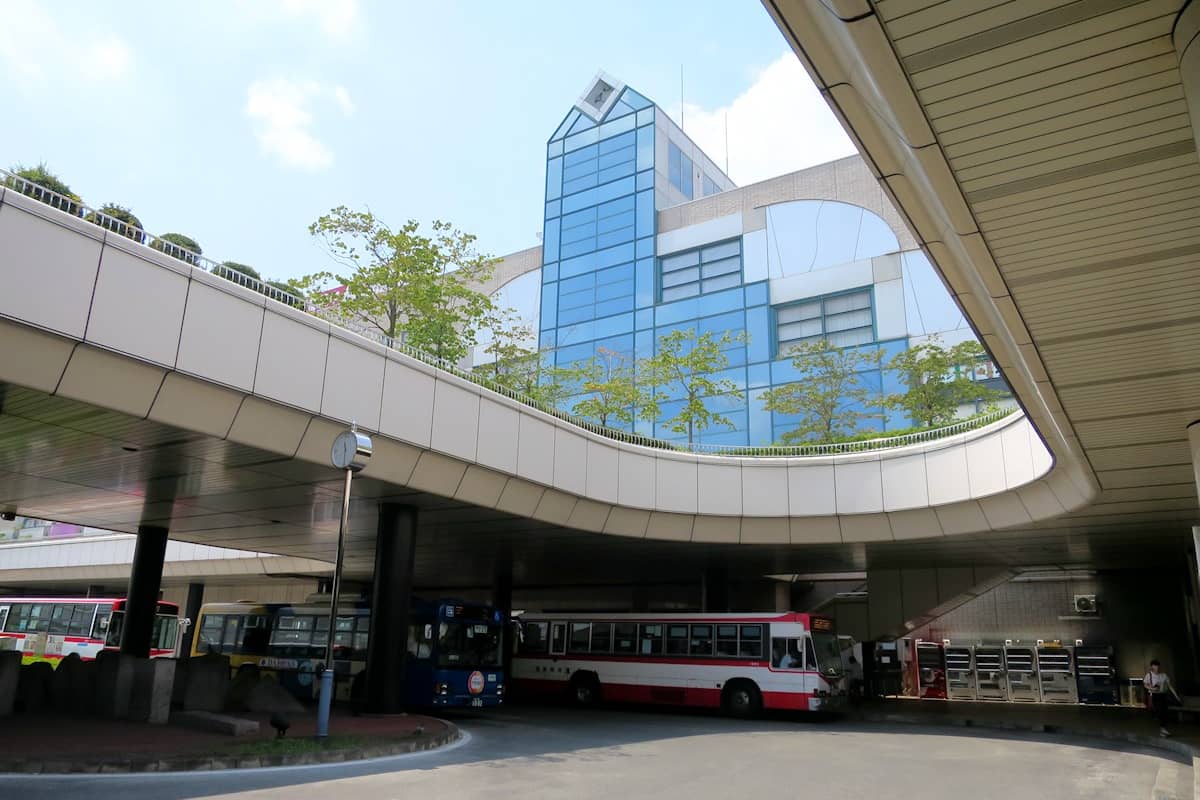泉中央駅