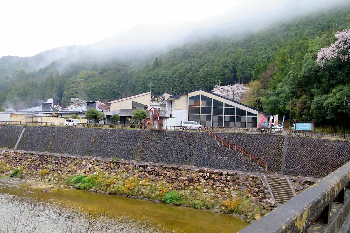 湯谷温泉 鳳来ゆ～ゆ～ありいな